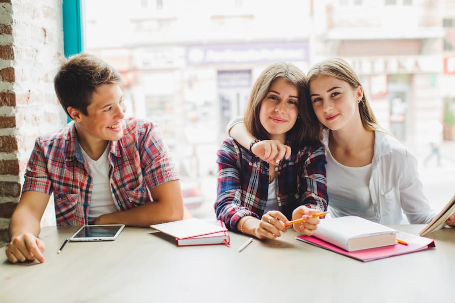 La importancia de establecer rutinas de estudio efectivas para adolescentes