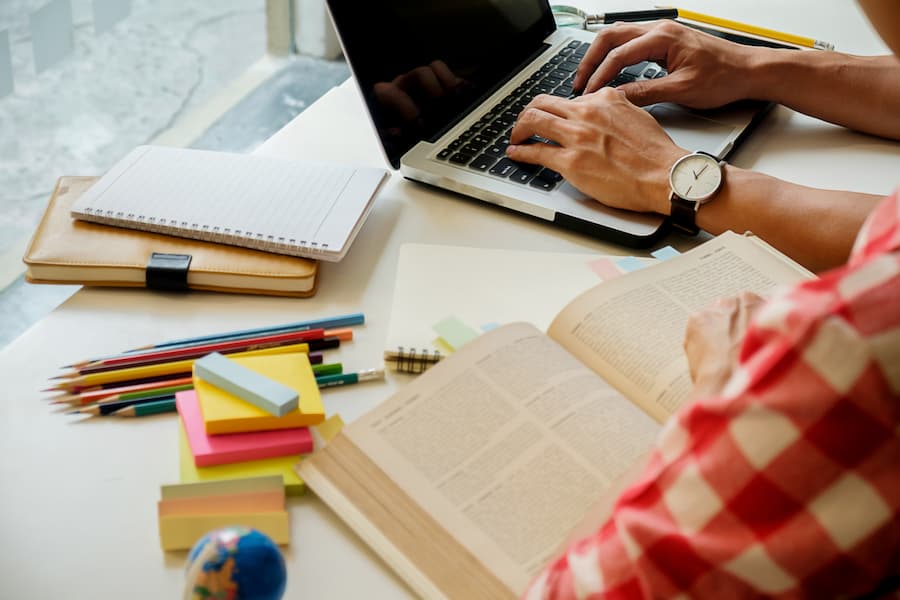 Estrategias para evitar la procrastinación y estudiar mejor